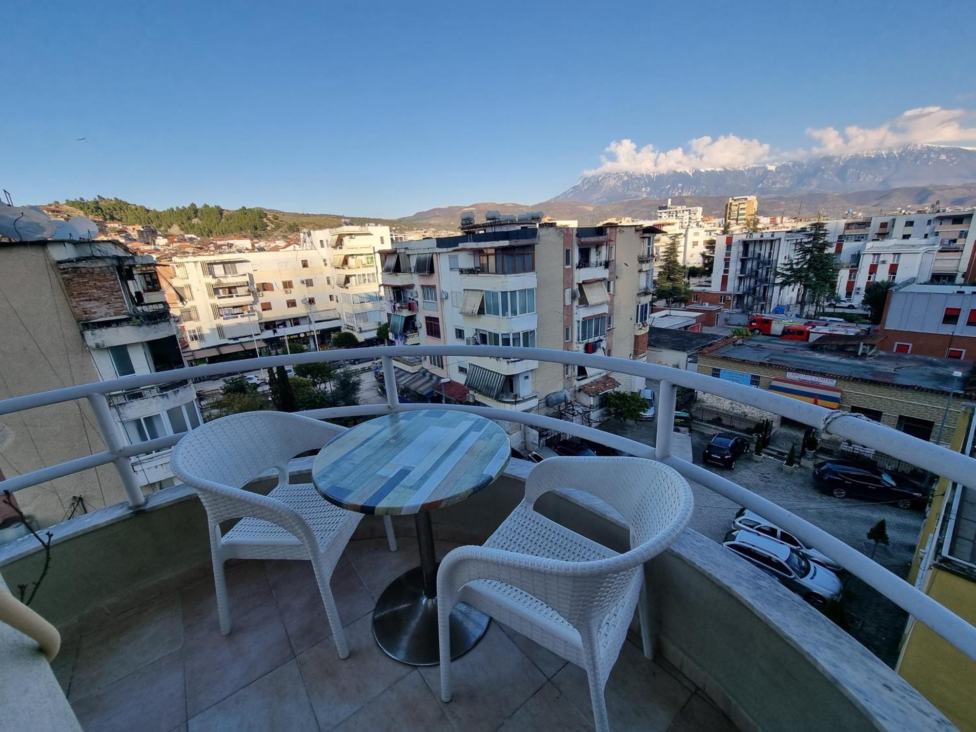 Kc Apartment Berat Exterior photo
