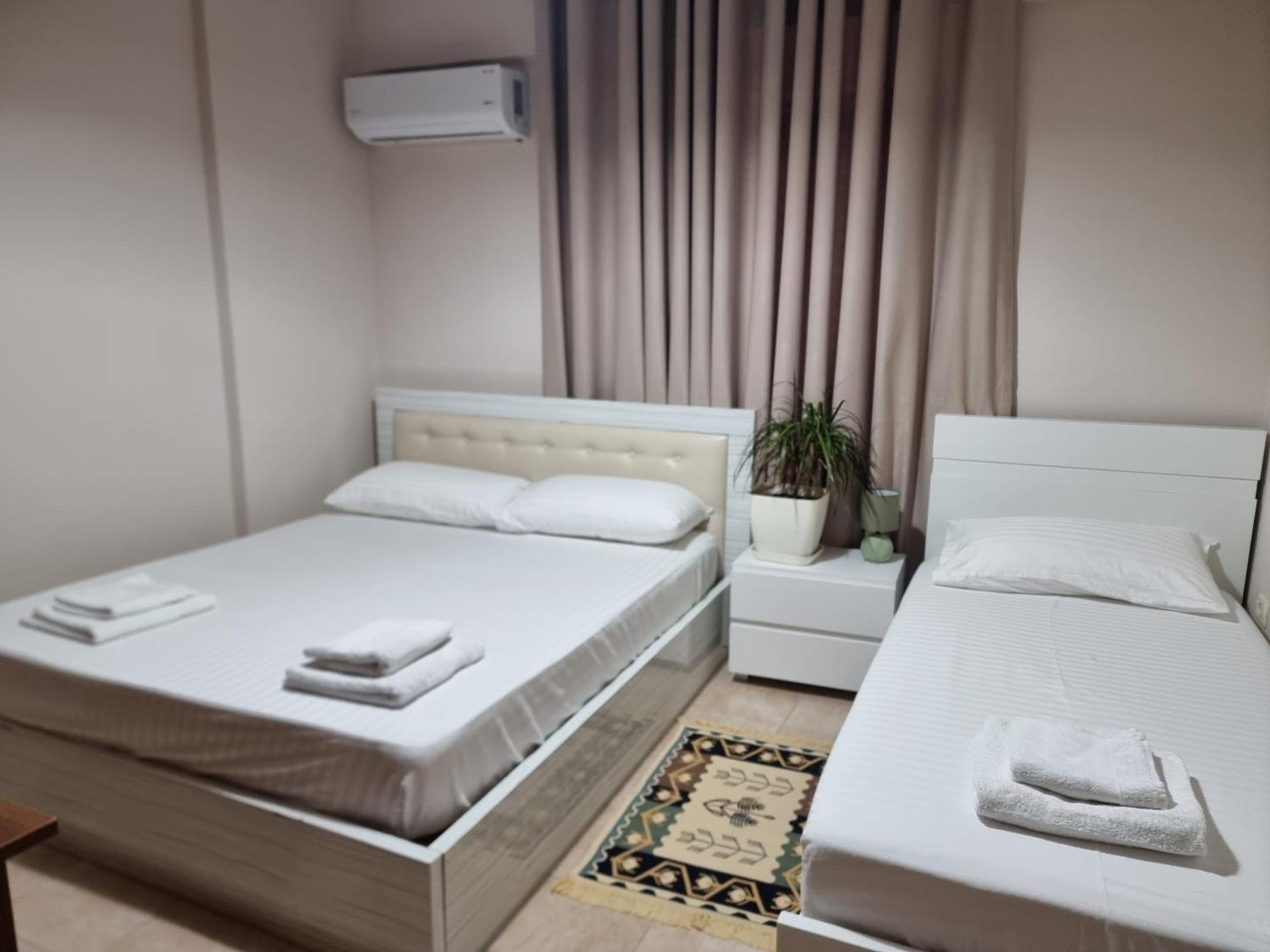 Kc Apartment Berat Exterior photo